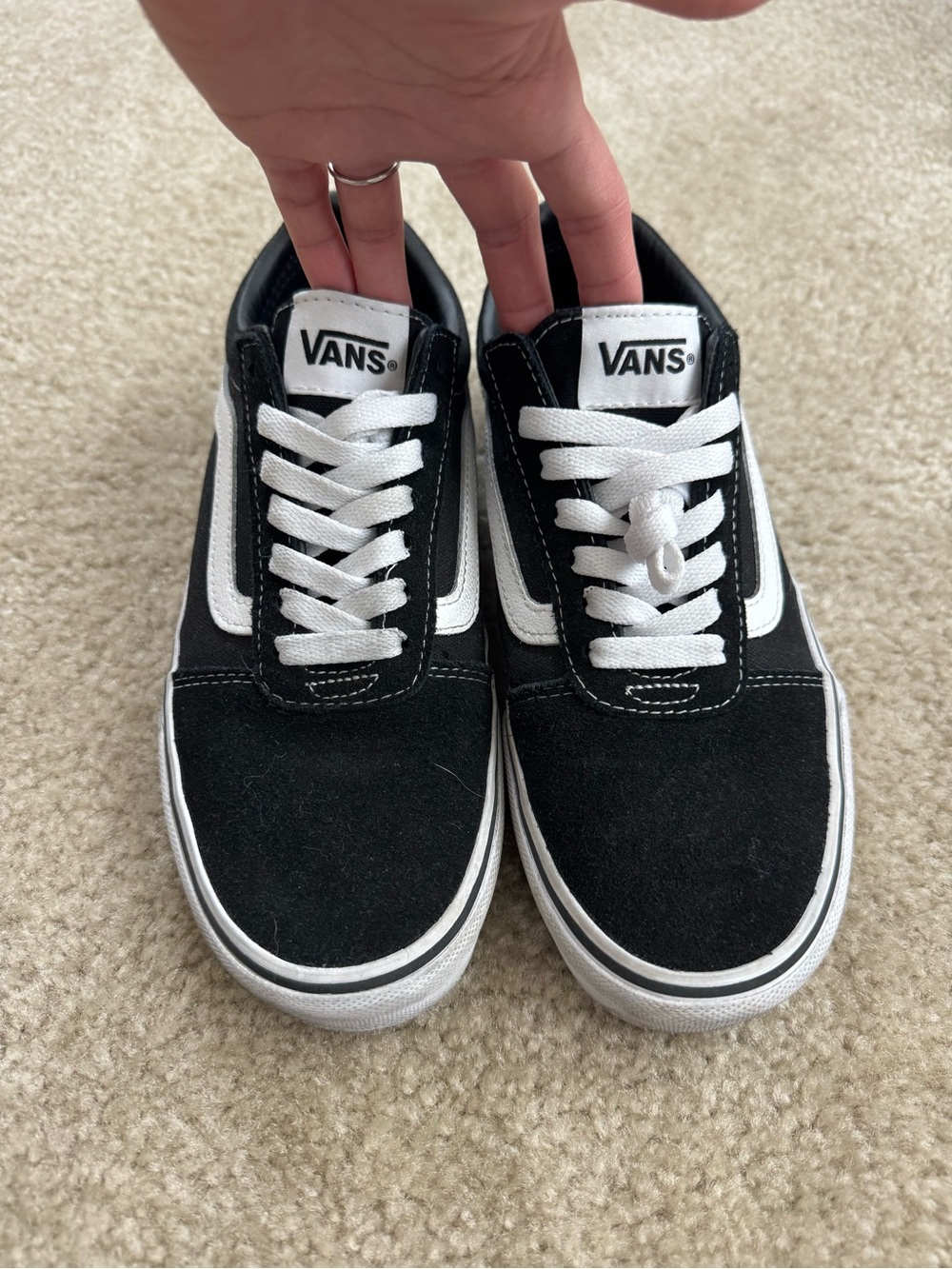 VANS, Black & White Low-Top Skate Sneakers